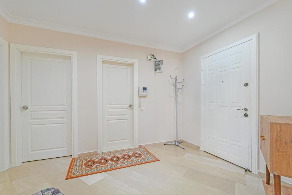 2 Bedroom Apartment For Rent in Tosmur, Alanya , 500 Meters To The Sea