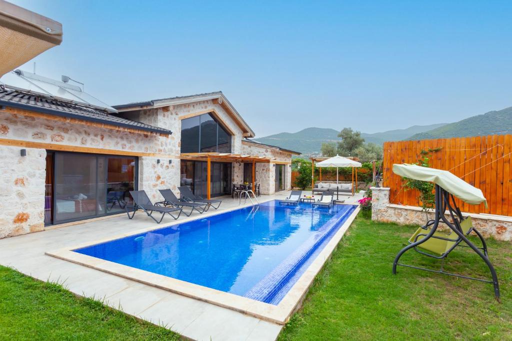 AğaVilla1 Kaşta Havuzlu Korunaklı Müstakil Villa