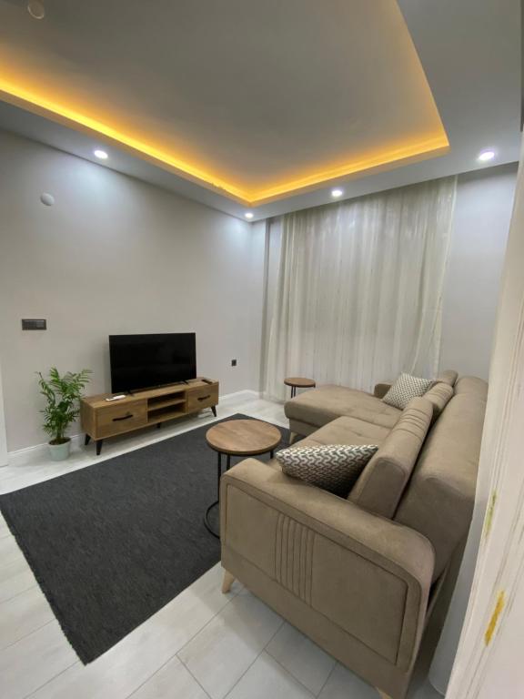 Antalya Havalimanına Yakın Havuzlu 1+1 Lux Daire