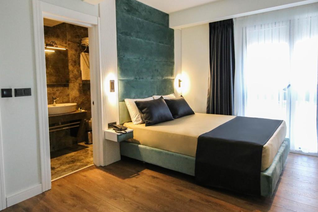 AXU AIRPORT HOTEL