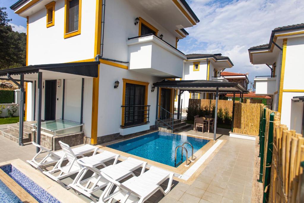 Yellow Villa