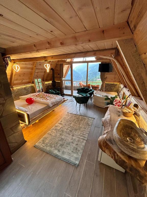 Bardi Suit Bungalov