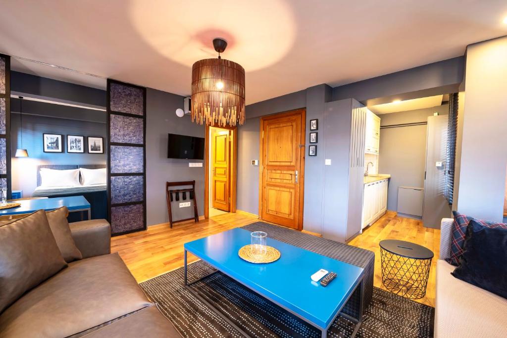 Bguest Pera Suites
