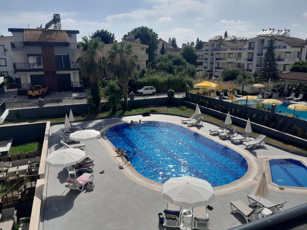 By Lotus Side - Comfortable Luxury Apartment with Pool