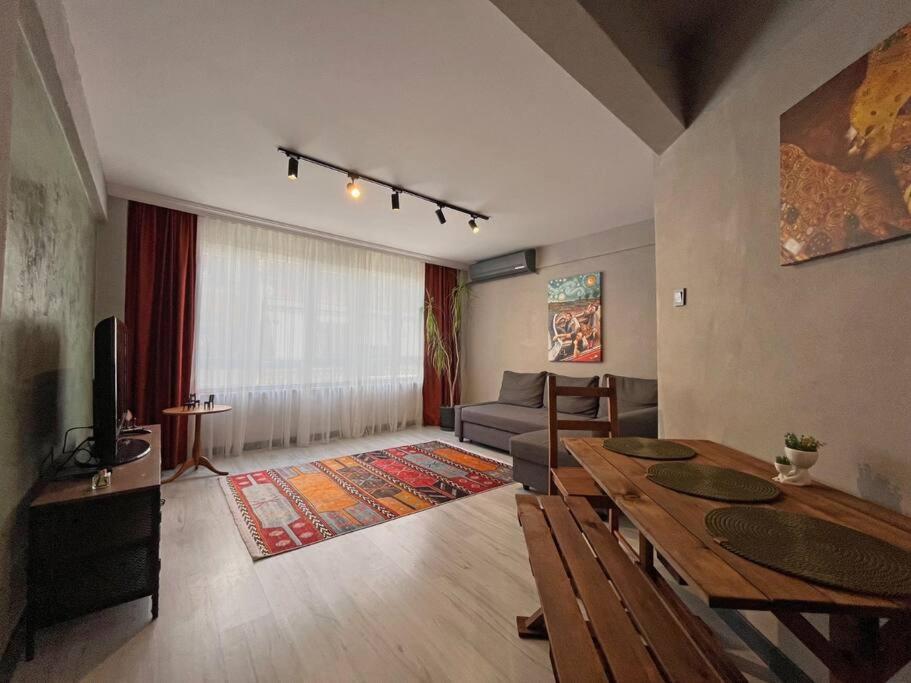 Central & cosy flat for 4 Person