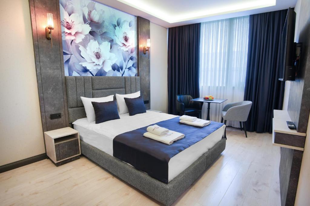 Comfort Point Two Hotel