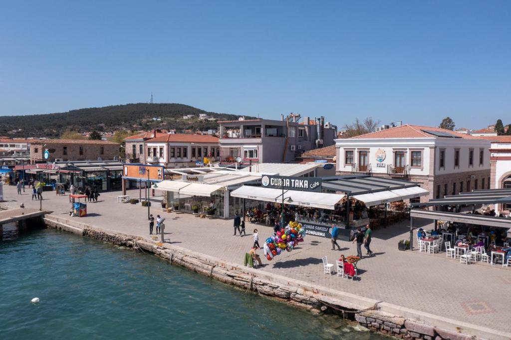 Cunda Taka