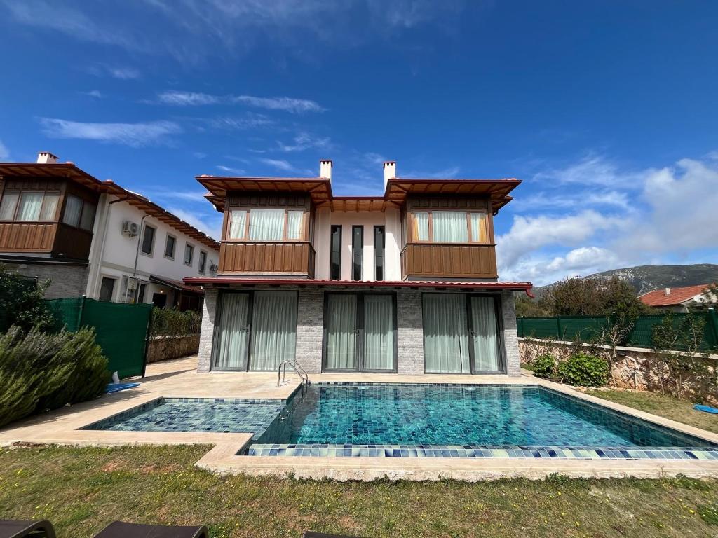 Derya Beach Ağullu Villa 2