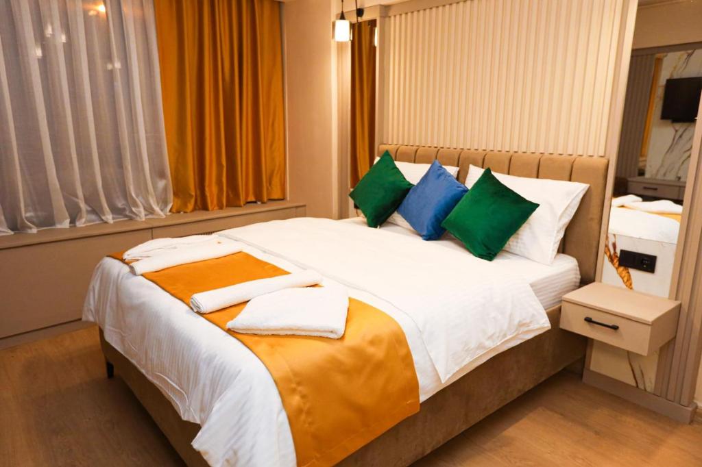 Dorefis Suites
