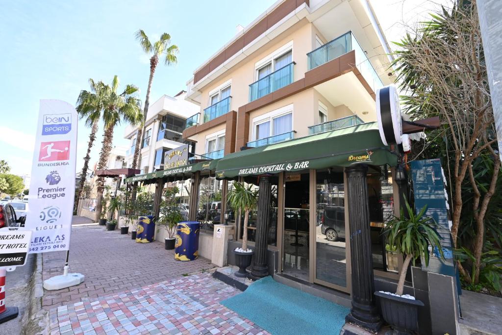 Dreams Suite Hotel
