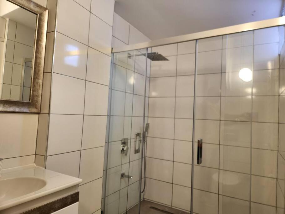Traumhaus mitten in der City 60 Meter zum Meer