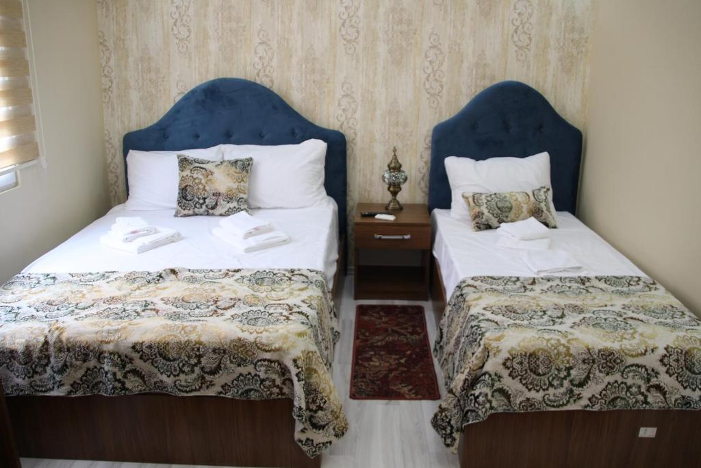 Estampolis Hotel
