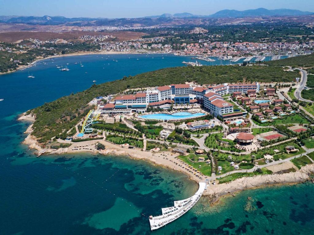 Royal Teos Thermal Resort Clinic & Spa - Halal Hotel