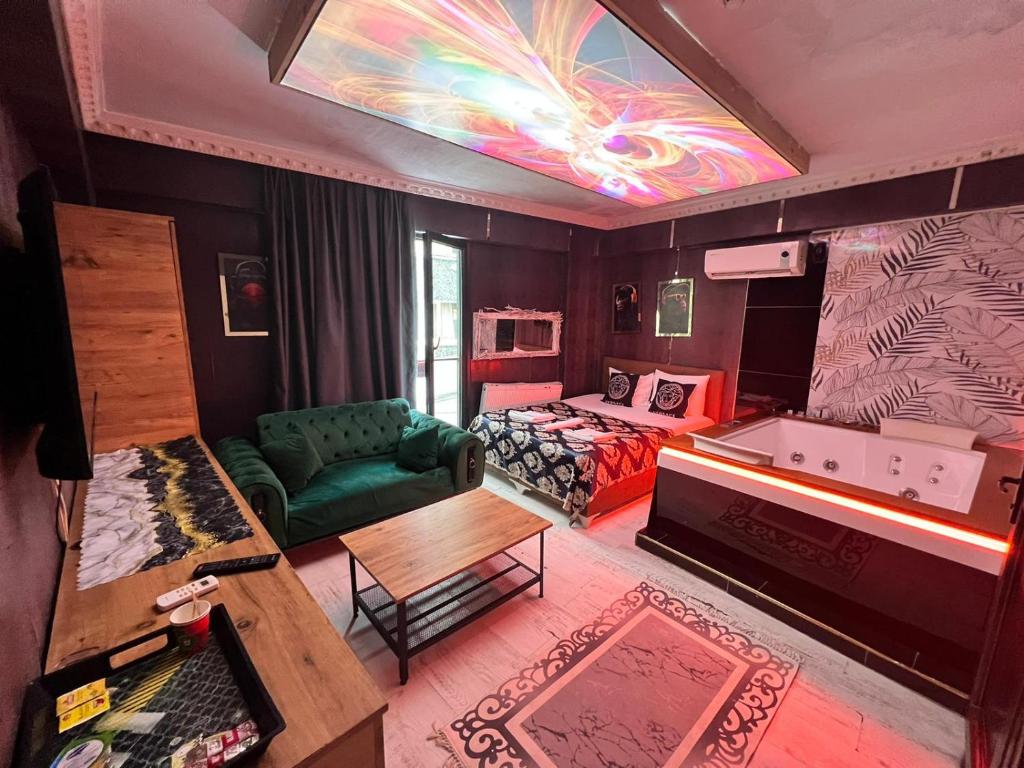 Royal Suite Hotel