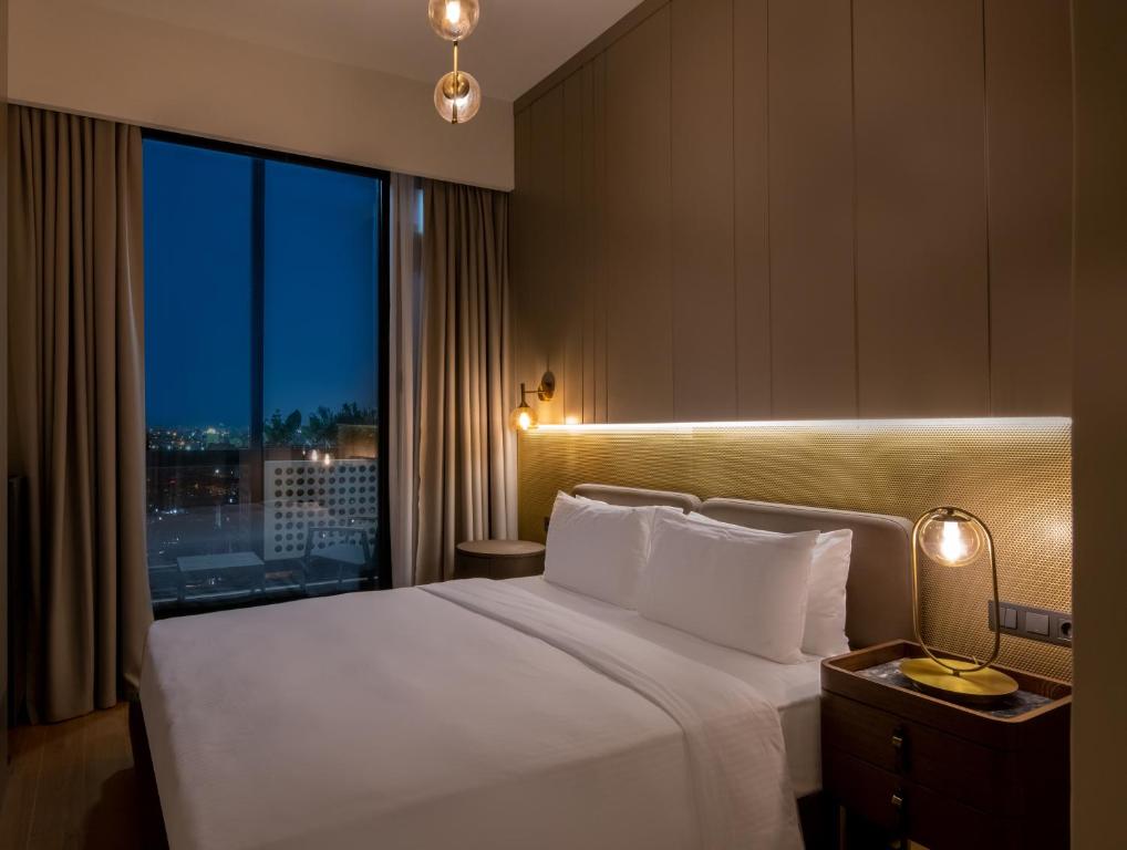 G Tower Furnished Apartment Rentals