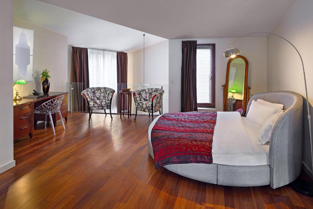 Galateia Residence
