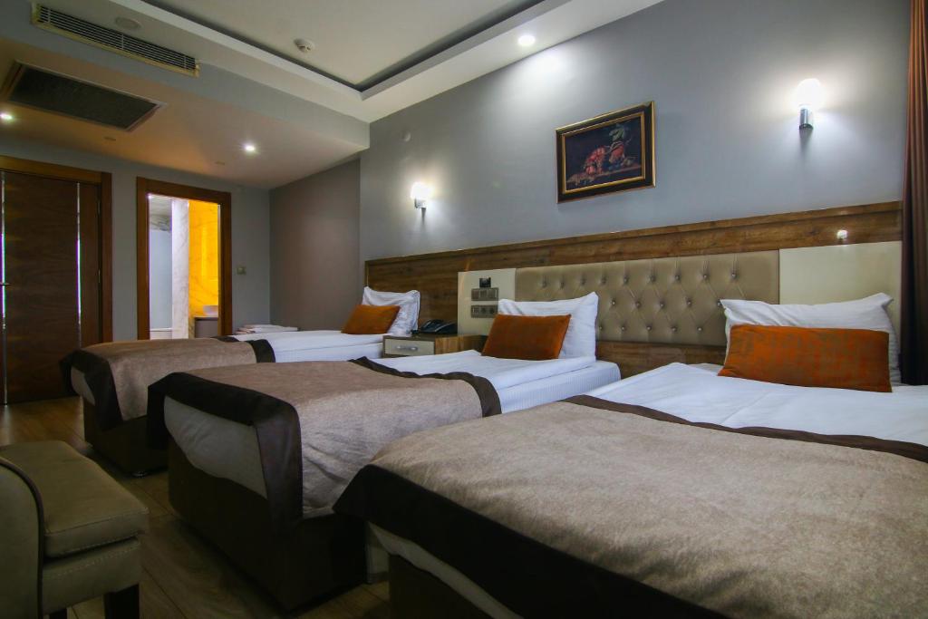 Grand Zara Hotel