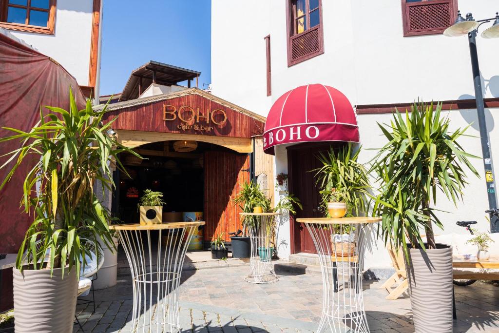 Boho Oldtown Apart