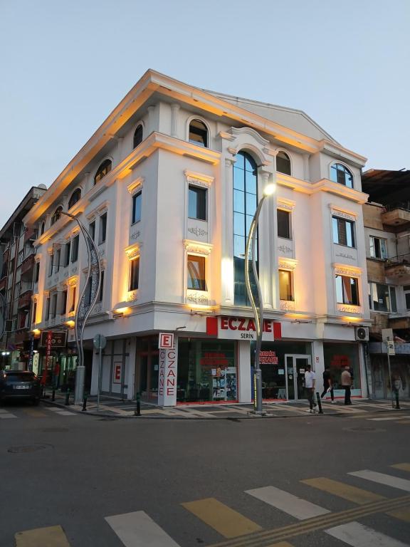 Karaca Suit Apart