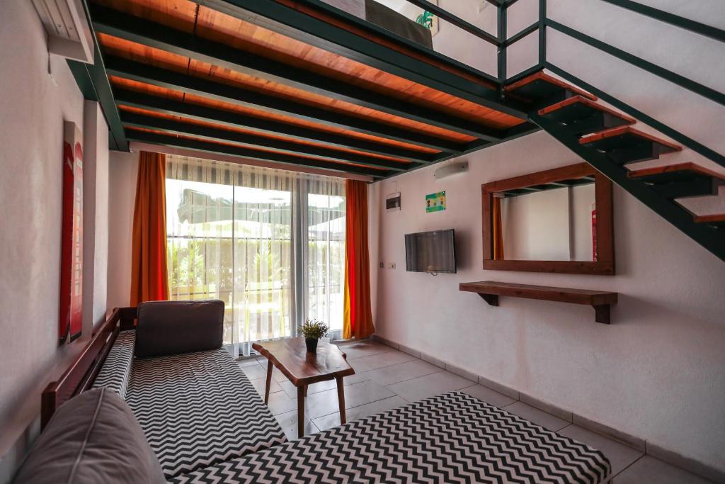 Limon Inn Hotel, Taşucu