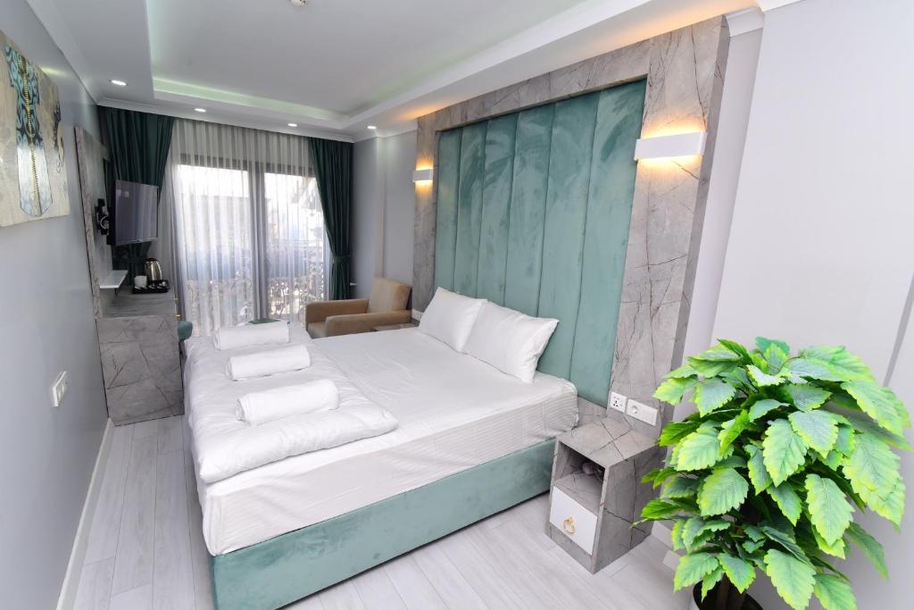 Little sofia hotel