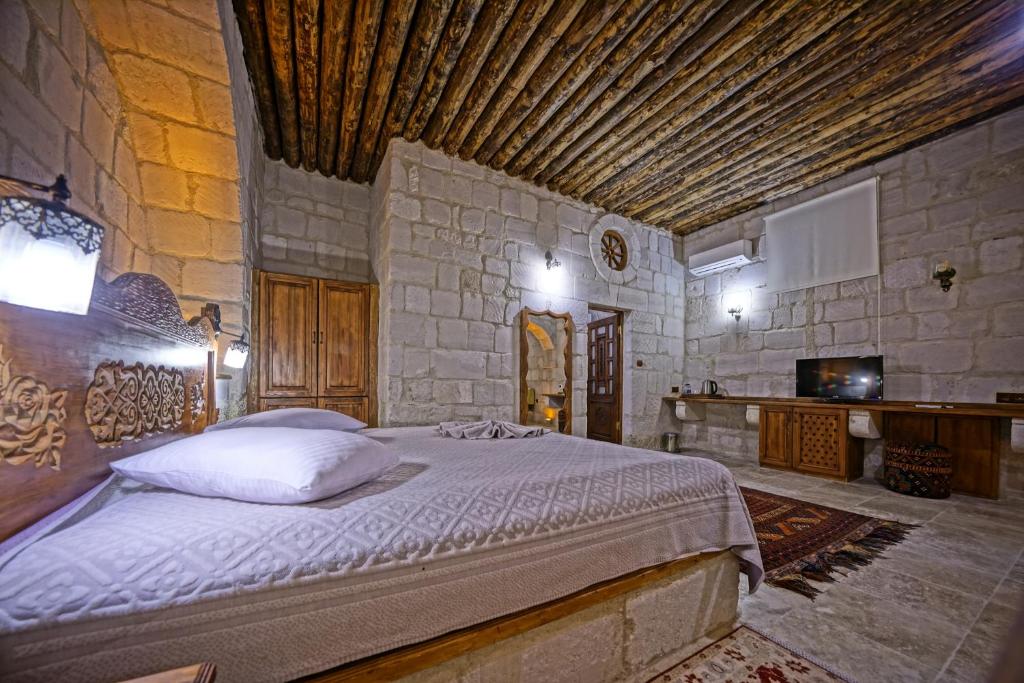 MDC Cave Hotel