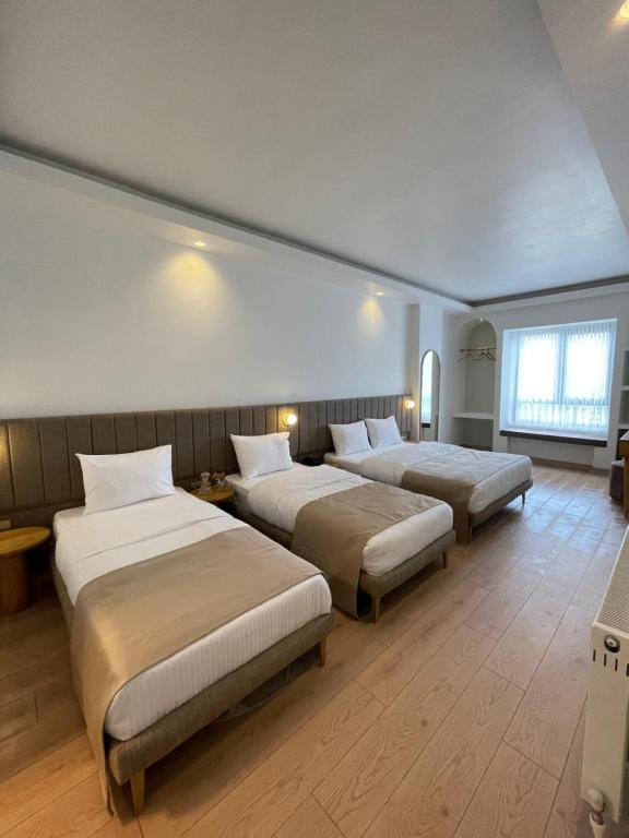 Meshk Airport Hotel