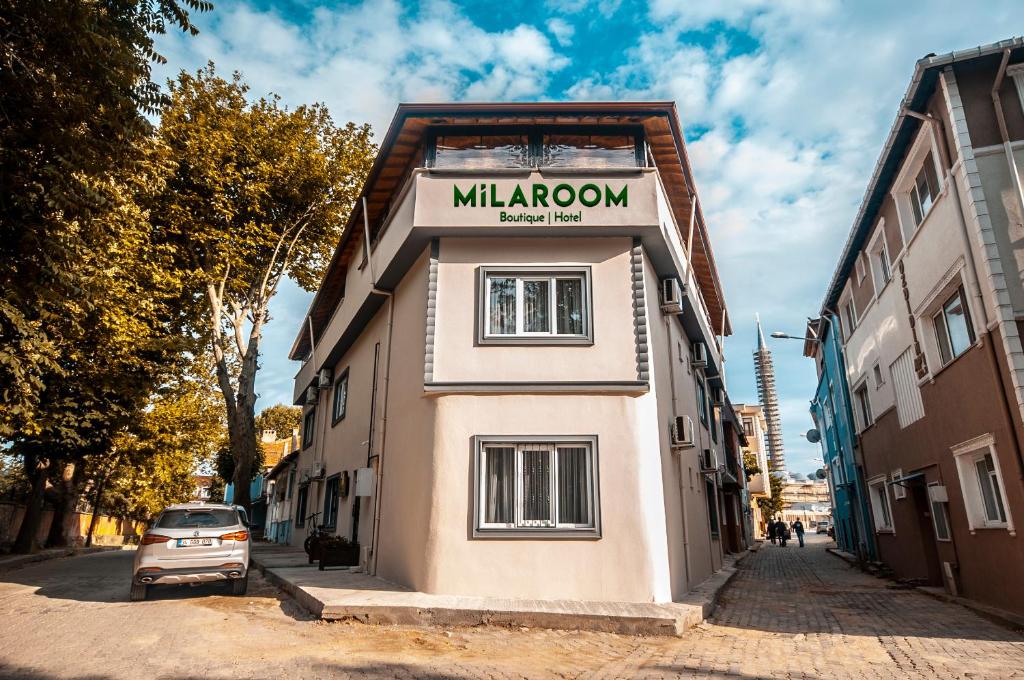 MiLAROOM