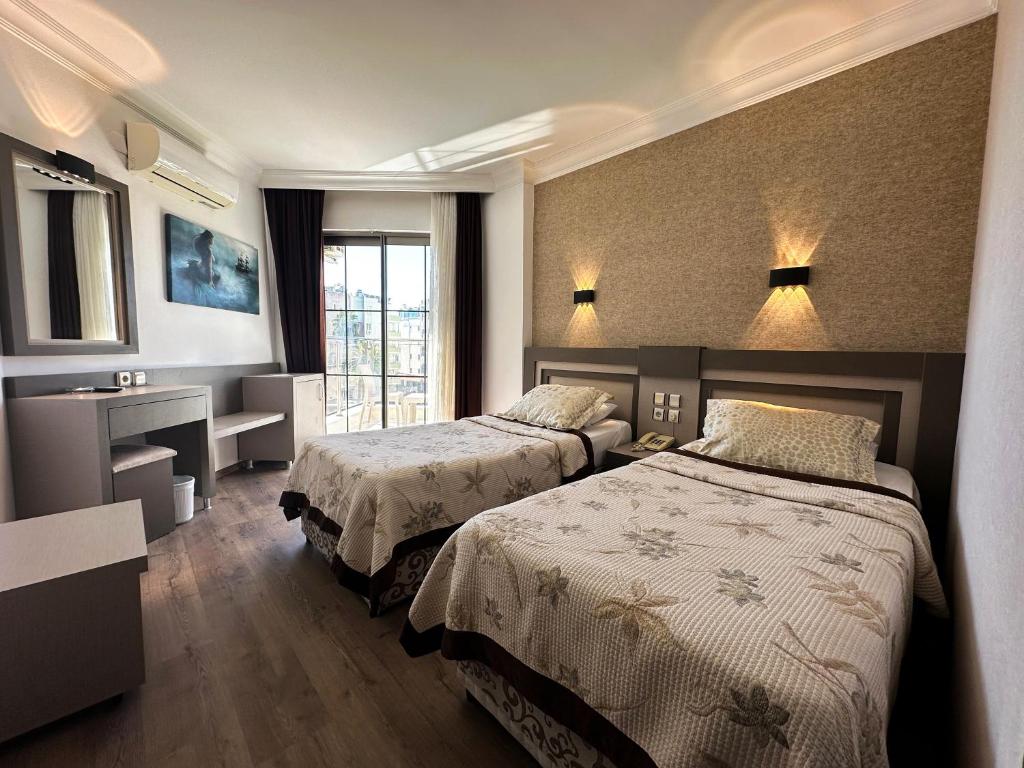Monte Carlo Hotel