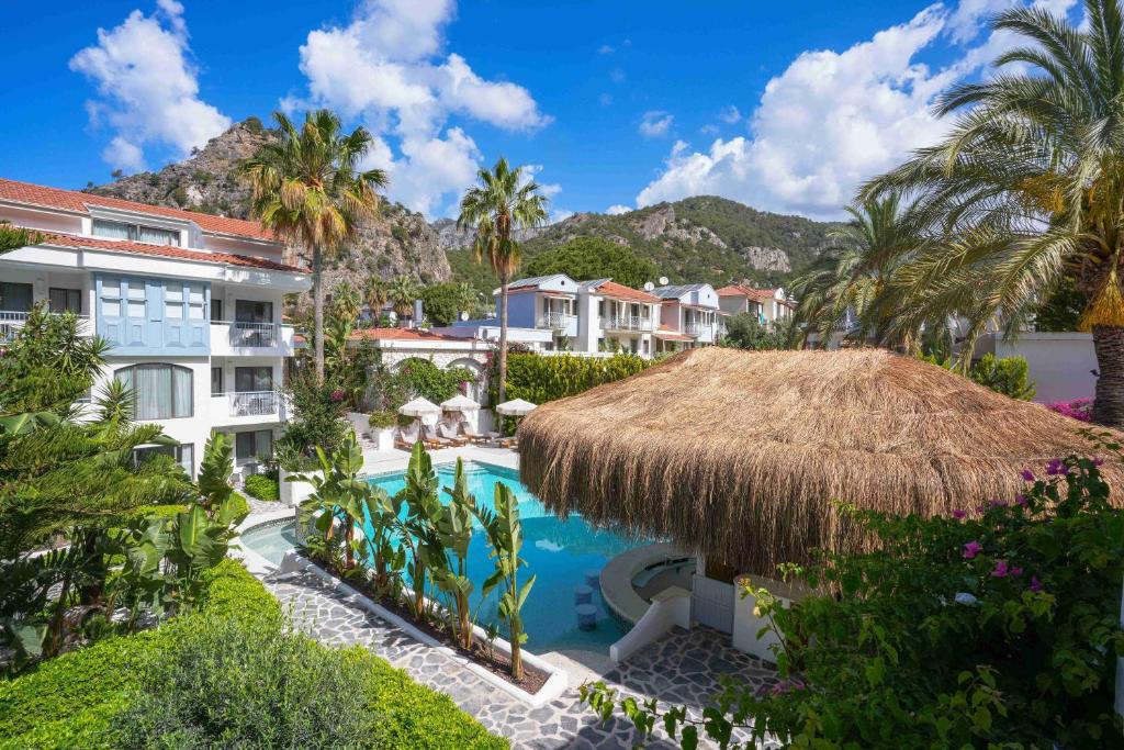 Morina Deluxe Hotel