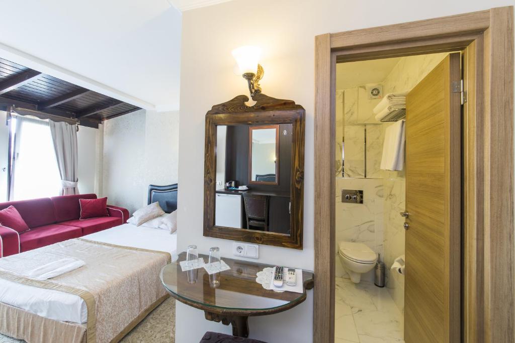Naz Wooden House Inn