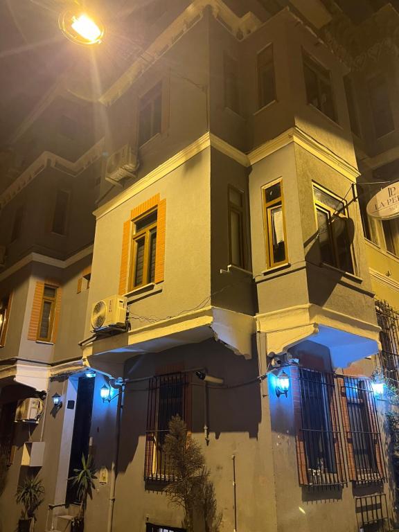 New la pella suites