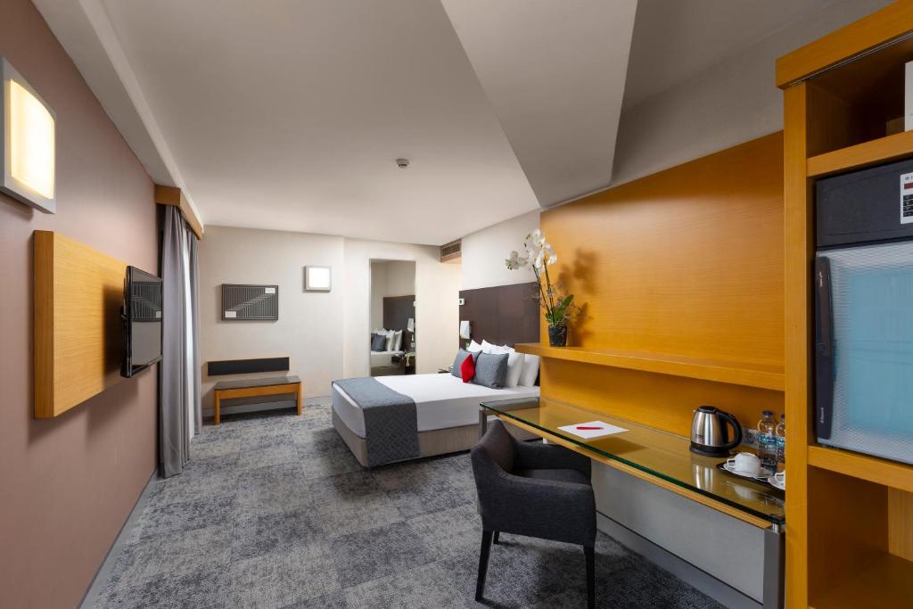 Nippon Hotel