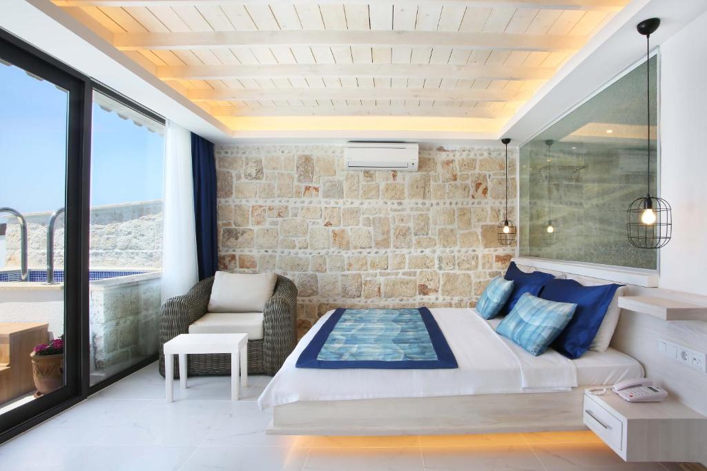 Nur Beach Hotel