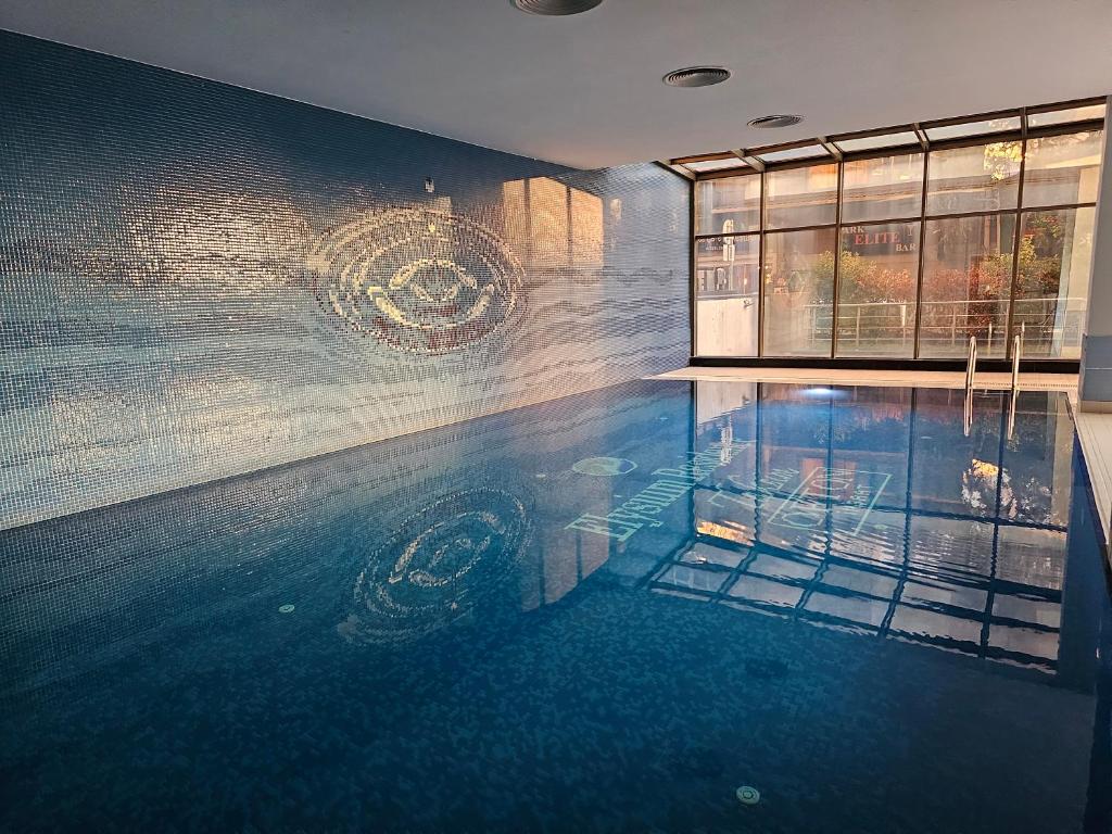 TAKSiM PERFECT RESiDENCE, 3 BEDROOMS, 140 M2, POOL GYM SAUNA ACCESS