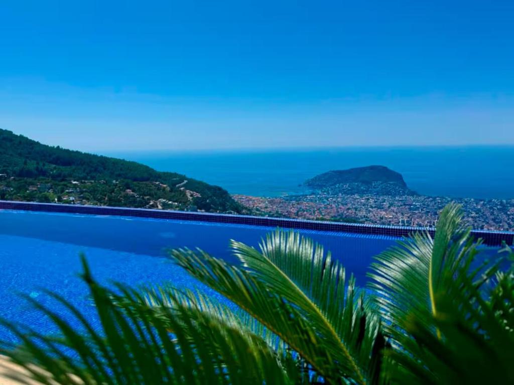Beautiful premium villa with sea and Alanya views