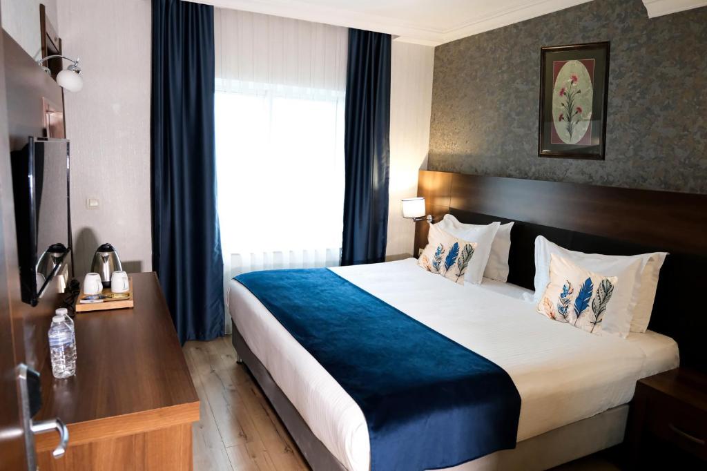 Rhiss Hotel Bostanci
