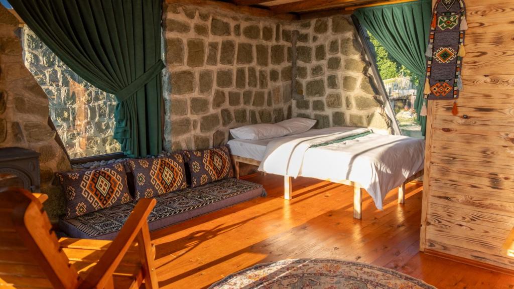 Şahmaran Bungalov