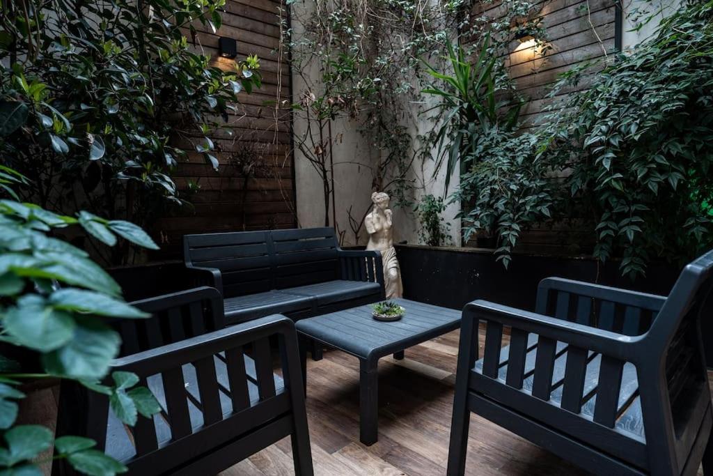 Spacious and Stylish 3BR w Private Garden
