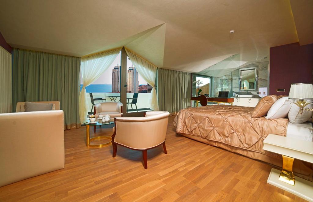 Taba Luxury Suites and Hotel