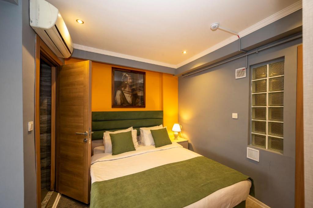 Marida Suit - Istanbul Taksim