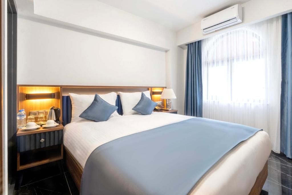 THE BOSFOR HOTEL