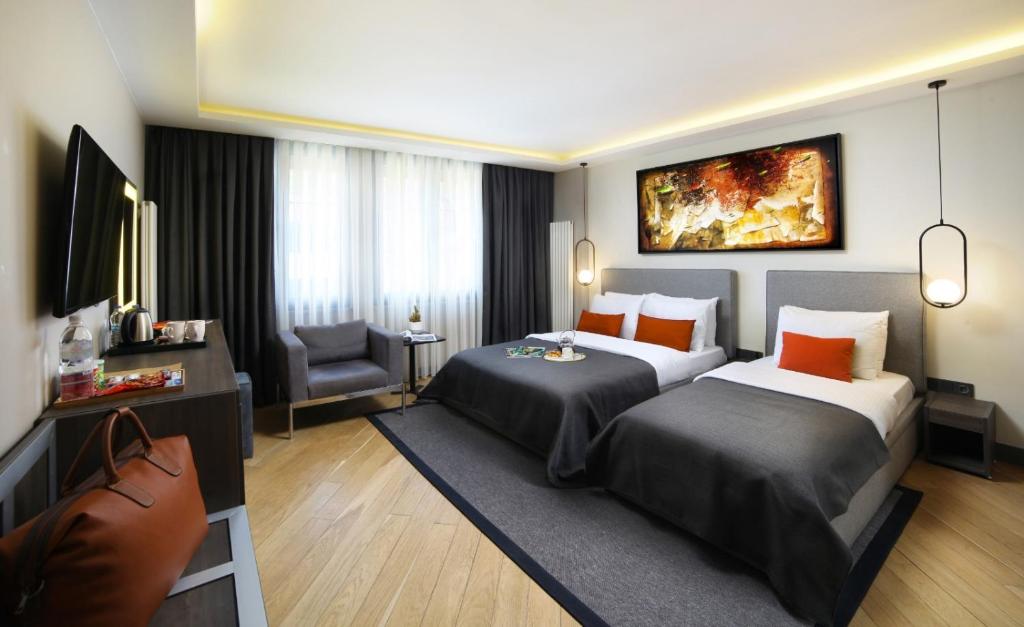 The Capital Suites