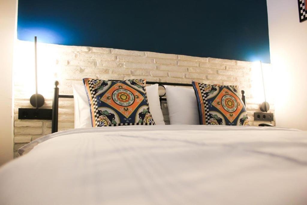 THINK HOTEL