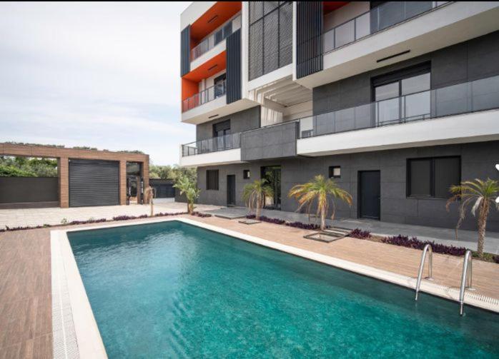 Tunc Suites