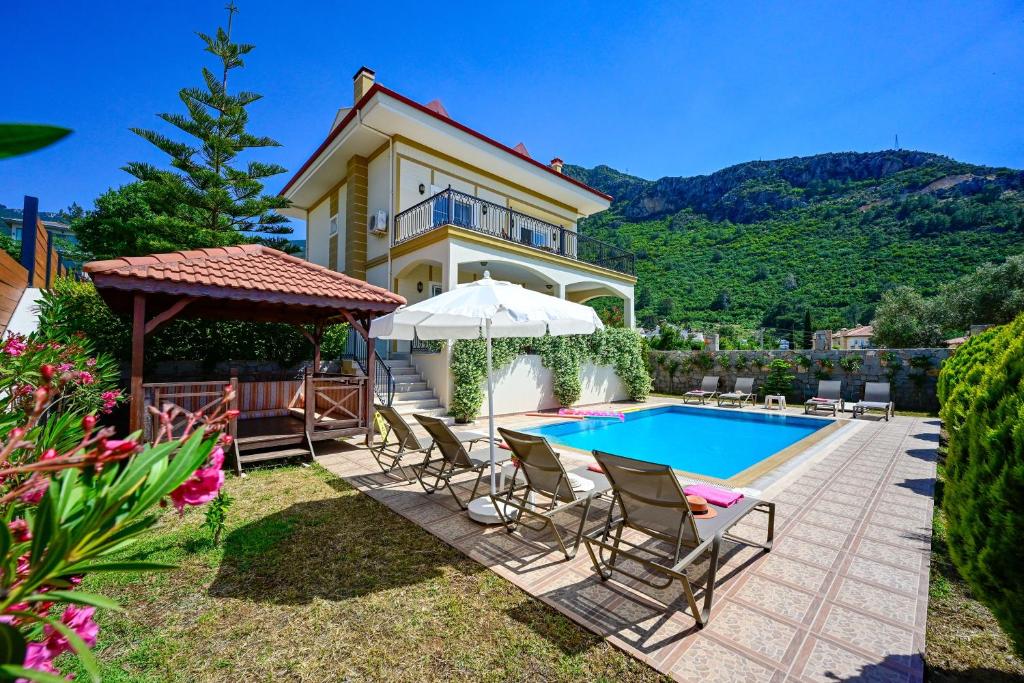 Villa Arokarya